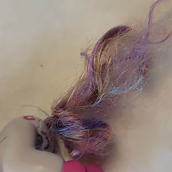 Wow Wee Untamed Fingerlings Baby Unicorn (lavender) Interactive Electronic - Picture 5 of 6